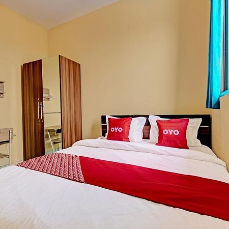 Oyo 91532 Malioboro Guesthouse 요그야카르타 외부 사진