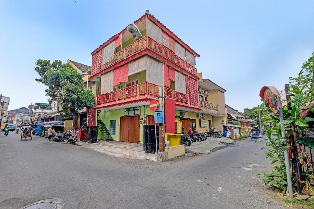 Oyo 91532 Malioboro Guesthouse 요그야카르타 외부 사진