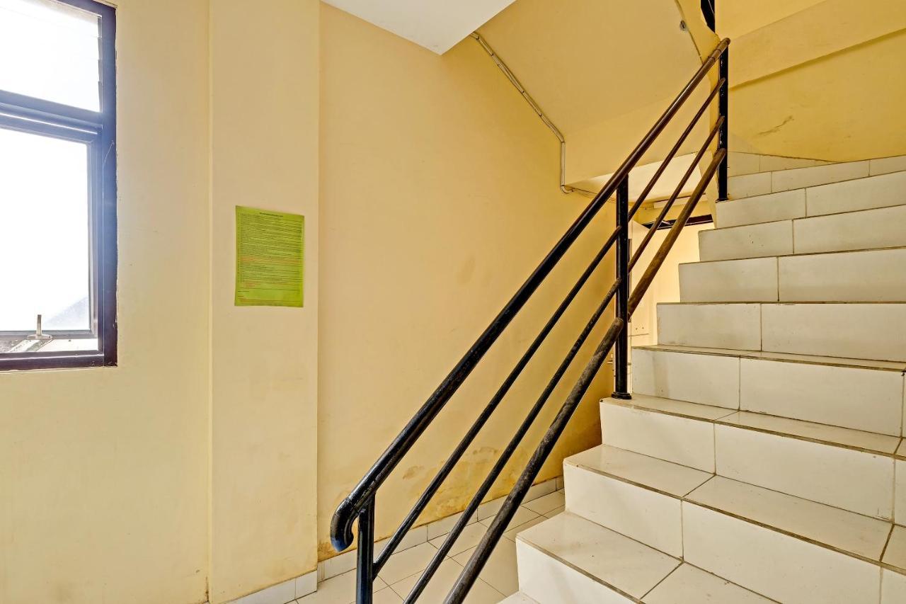 Oyo 91532 Malioboro Guesthouse 요그야카르타 외부 사진