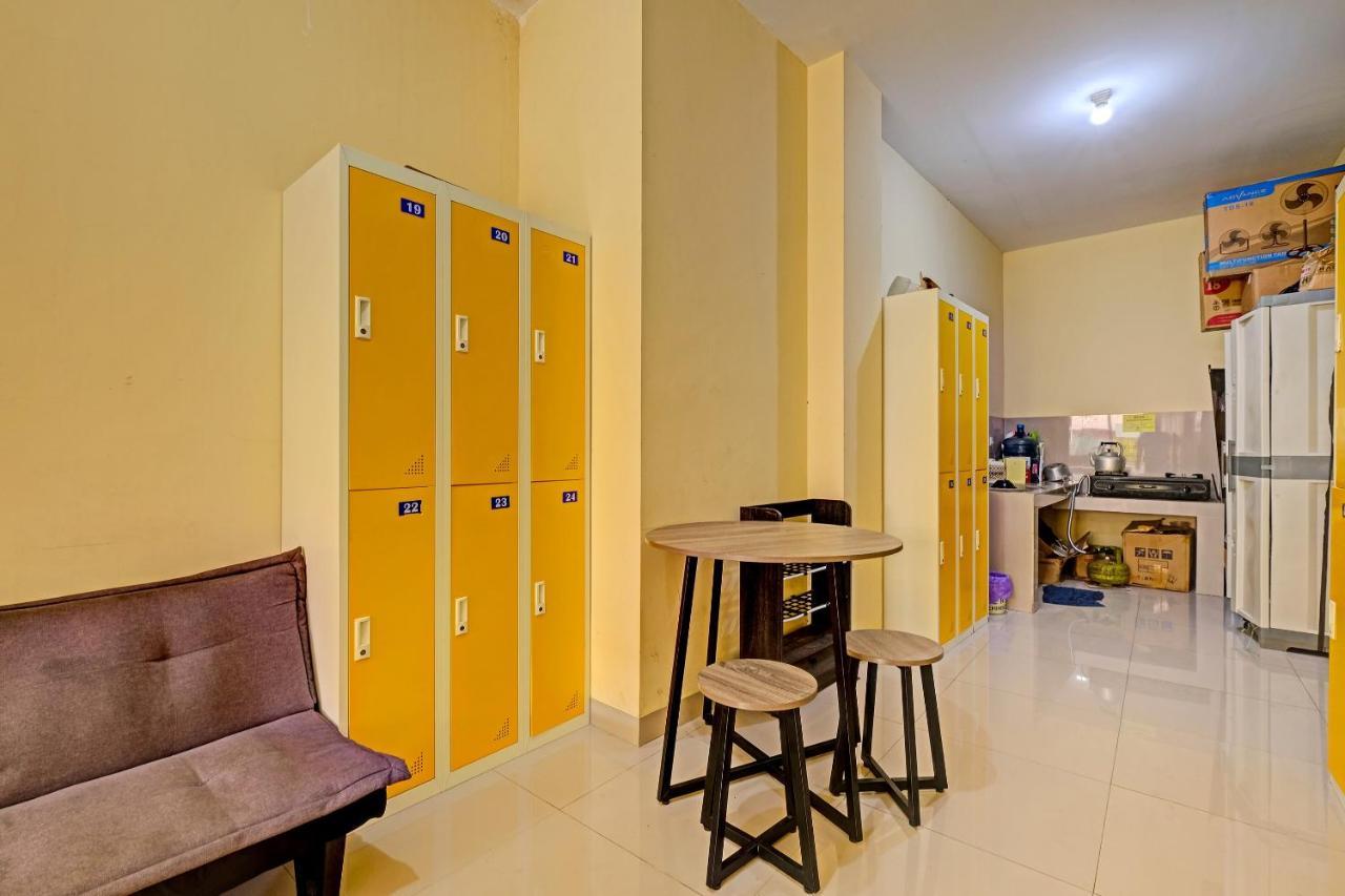 Oyo 91532 Malioboro Guesthouse 요그야카르타 외부 사진