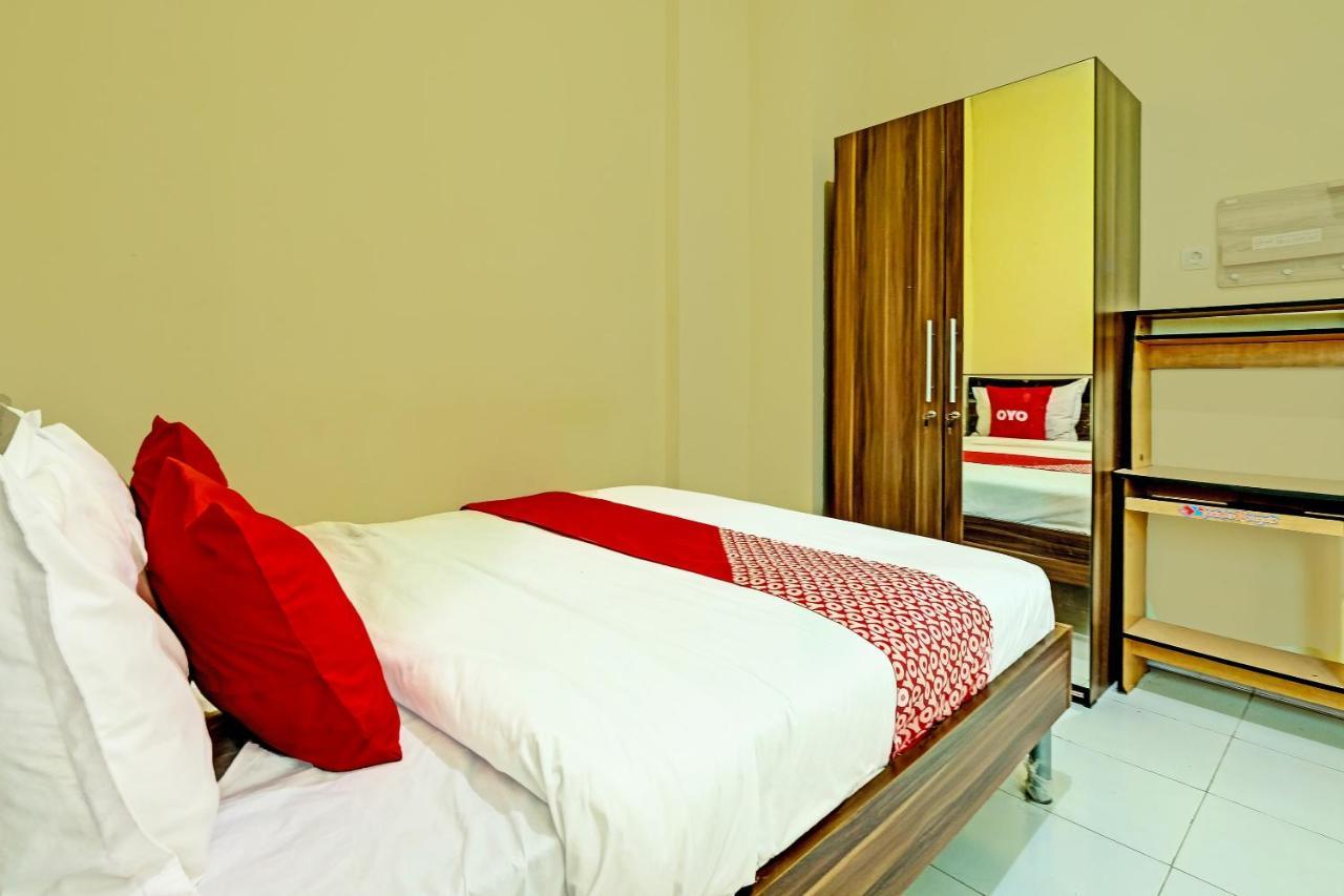 Oyo 91532 Malioboro Guesthouse 요그야카르타 외부 사진