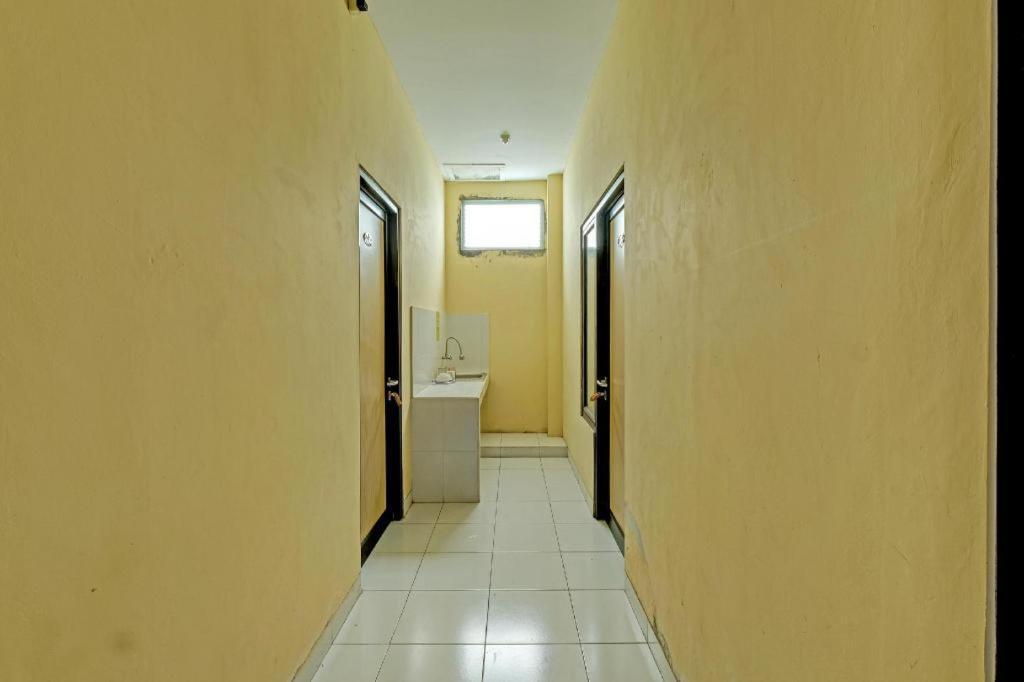 Oyo 91532 Malioboro Guesthouse 요그야카르타 외부 사진